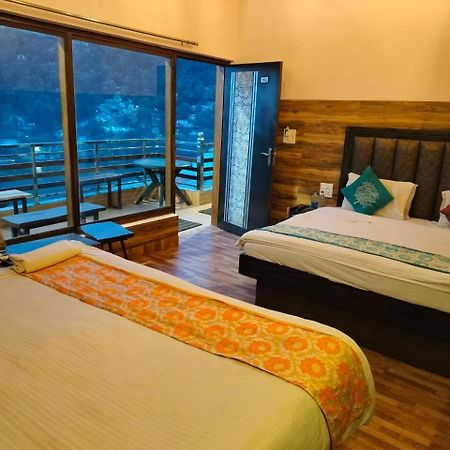 Hotel Surya Lake View Nainital Extérieur photo