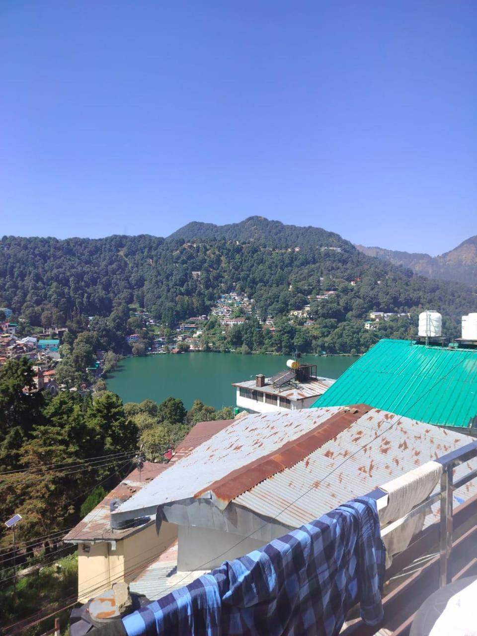 Hotel Surya Lake View Nainital Extérieur photo